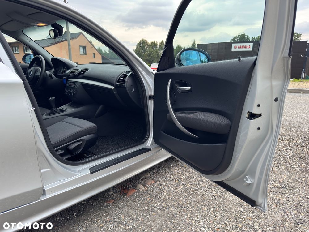 BMW Seria 1 - 26