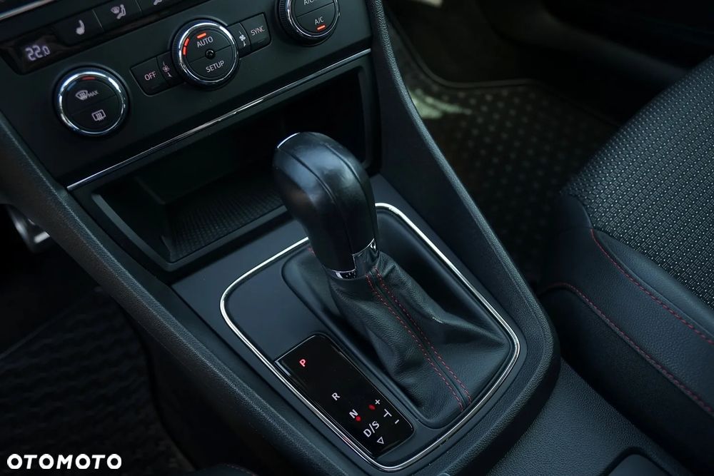 Seat Leon 2.0 TDI DPF DSG FR - 29