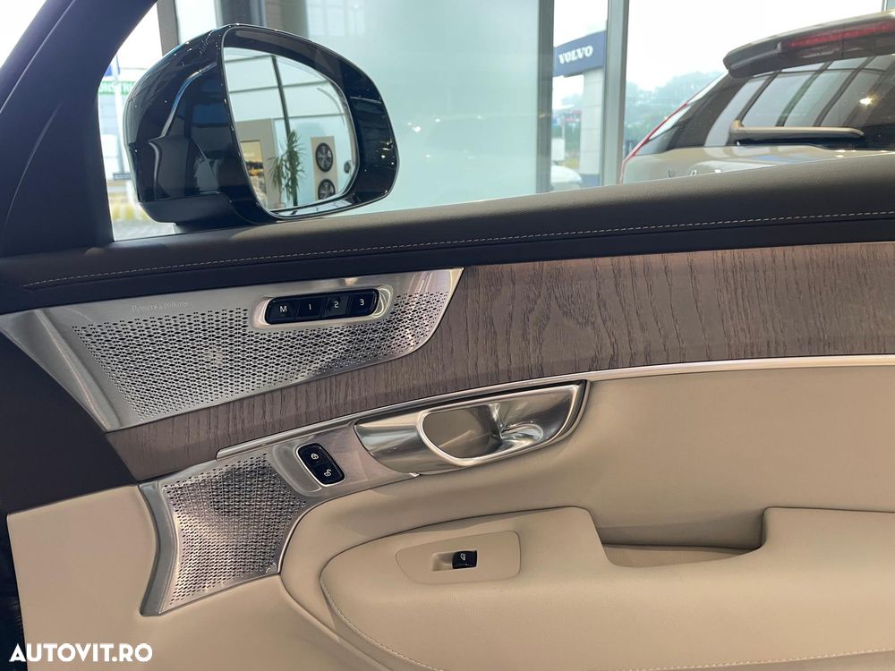 Volvo XC 90 T8 AWD PHEV Ultra Bright - 17