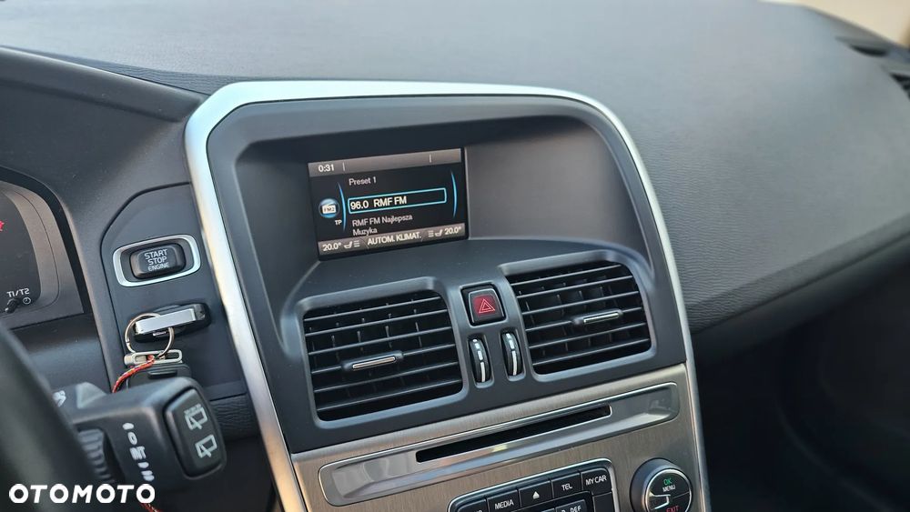 Volvo XC 60 - 21