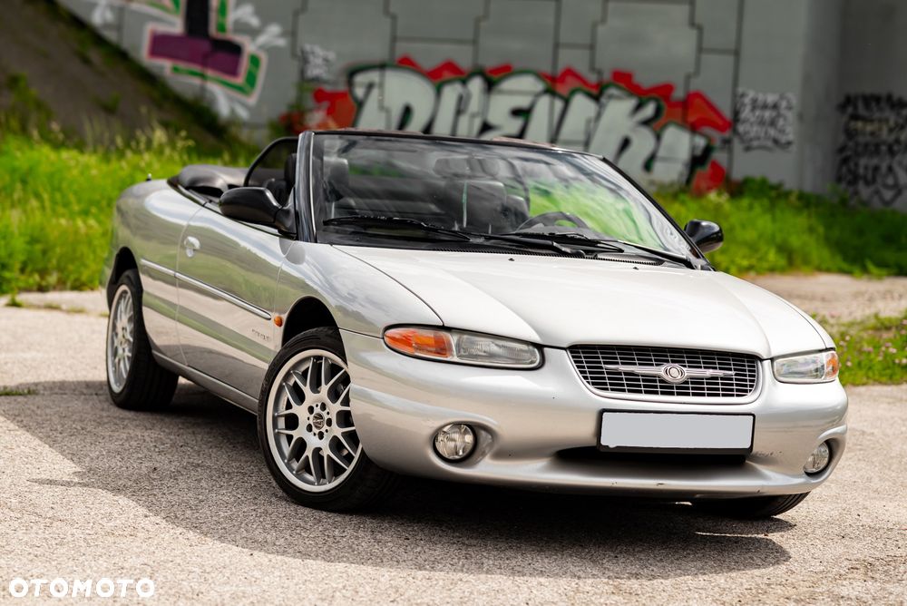 Chrysler Stratus - 4