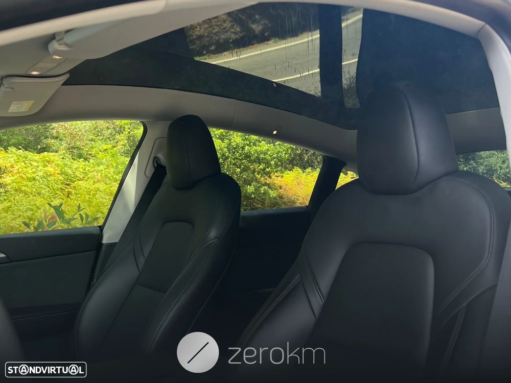 Tesla Model Y RWD - 8