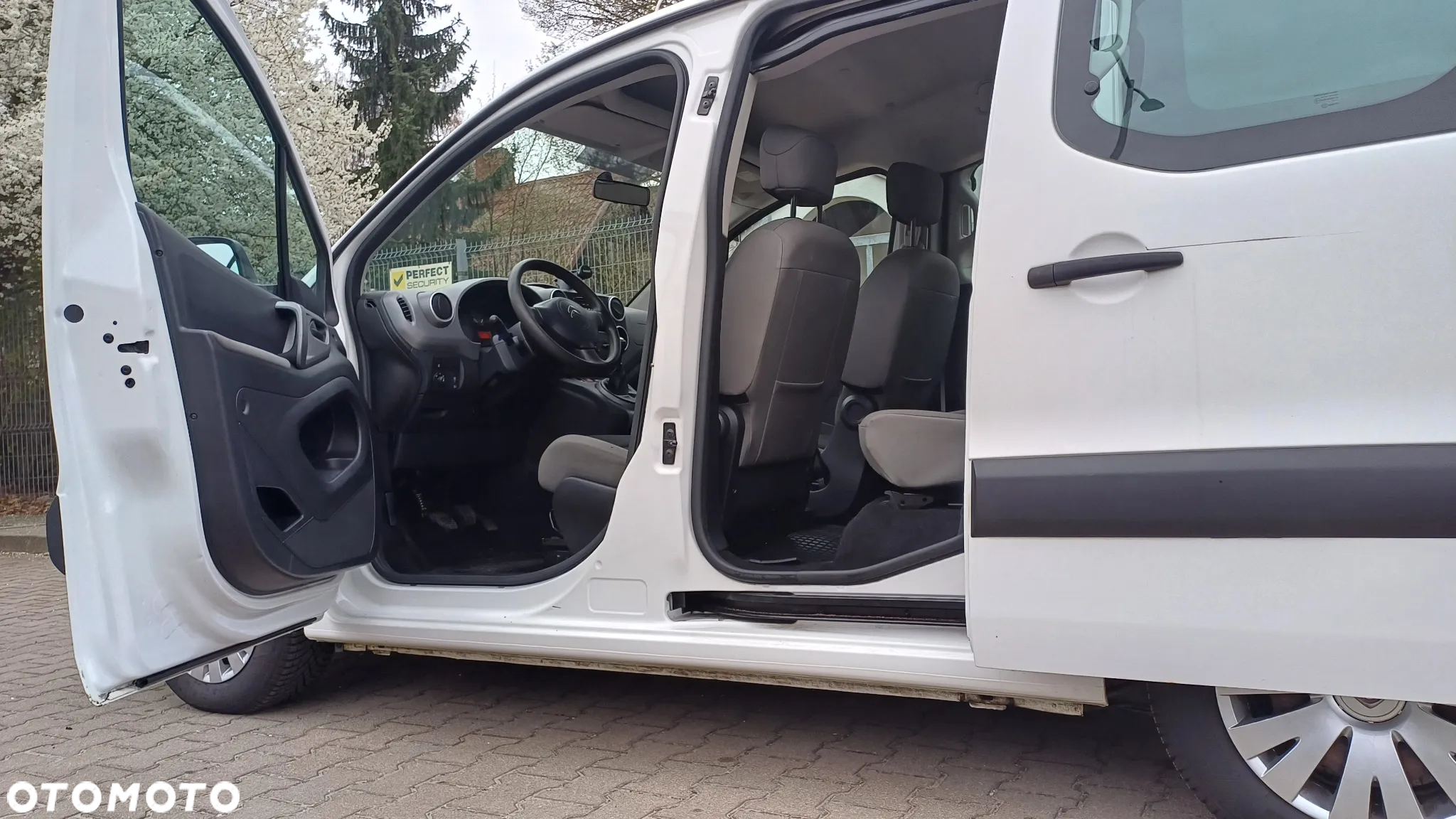 Citroën Berlingo 1.6 BlueHDi Feel - 9