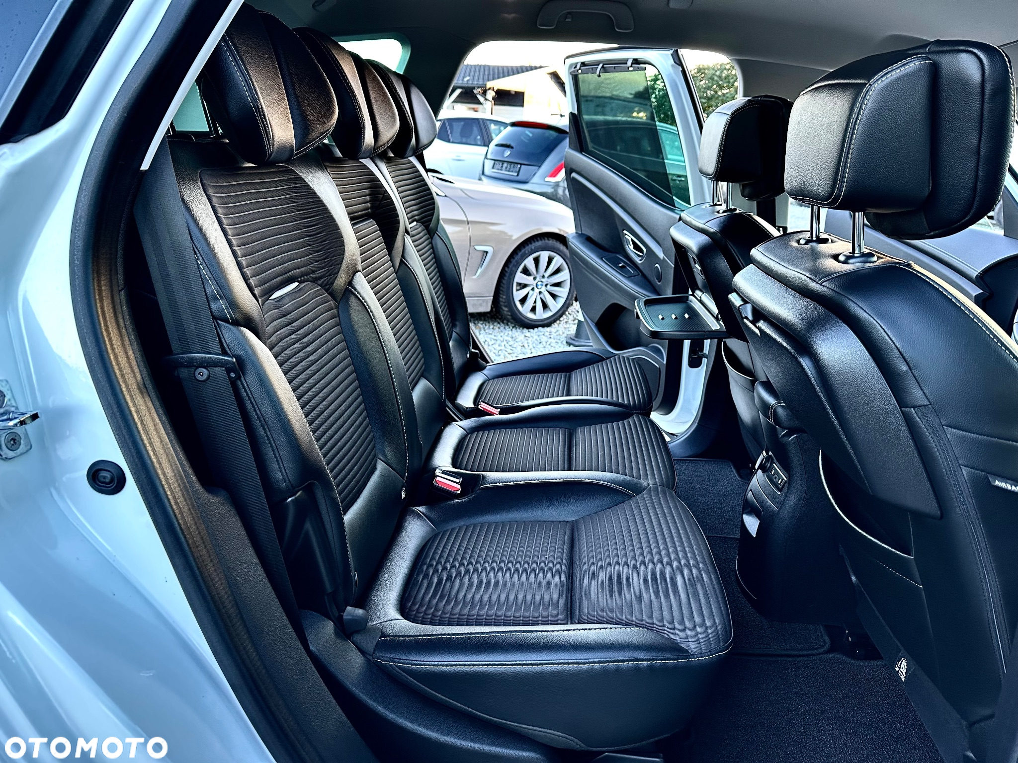 Renault Scenic ENERGY dCi 110 EDC BOSE EDITION - 8