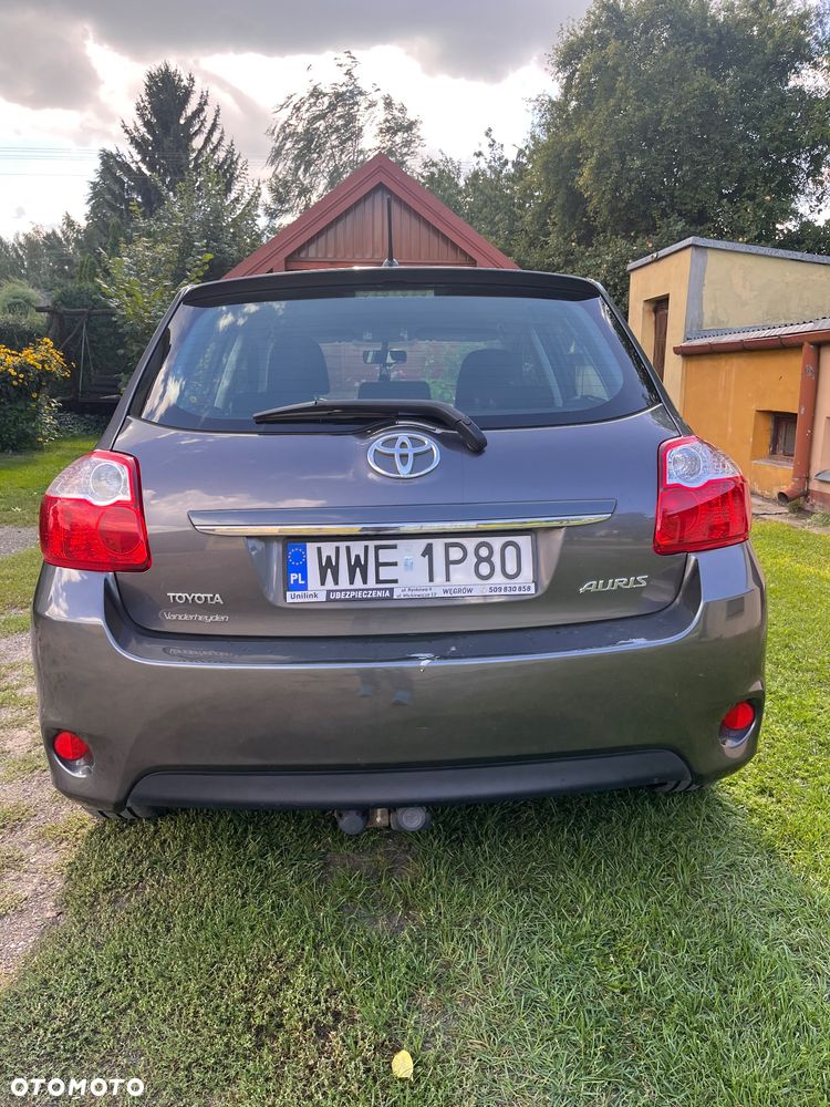 Toyota Auris 1.4 D-4D - 3