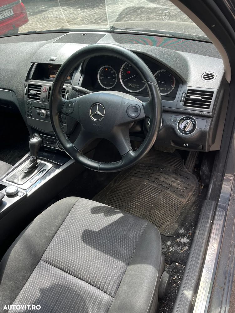 Dezmembrez Mercedes Benz C200  W204 CDI cutie automata break 2009 Euro 4 2,2 diesel  100 KW - 6