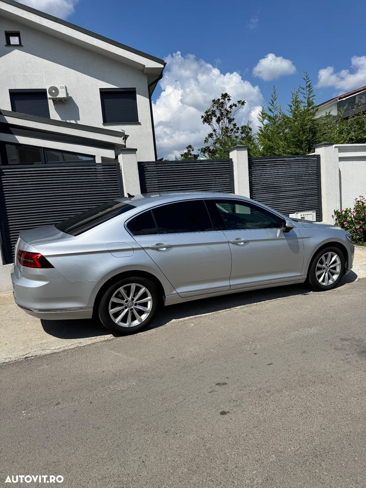 Volkswagen Passat 2.0 TDI DSG Highline - 15