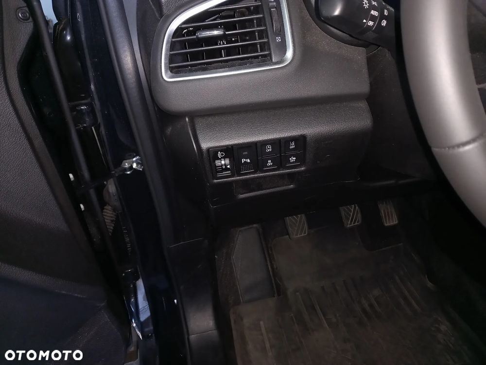 Suzuki S-Cross 1.4 SHVS Premium Plus SP 4WD - 14