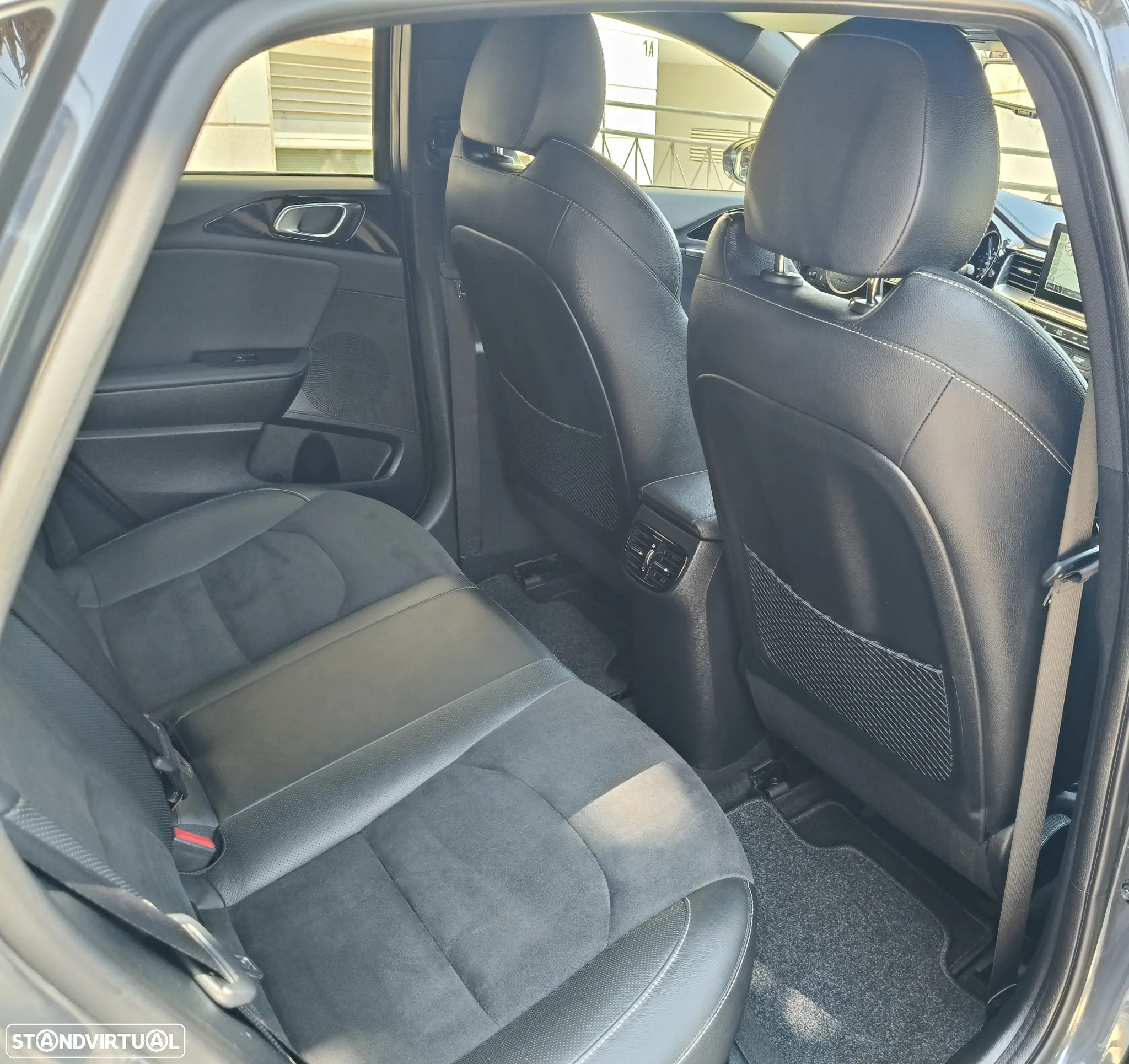 Kia Ceed 1.4 T-GDI GT Line+SRF 7DCT - 28