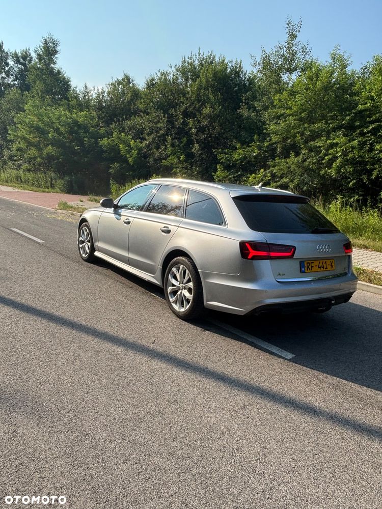 Audi A6 Avant 2.0 TDI Ultra S tronic - 6