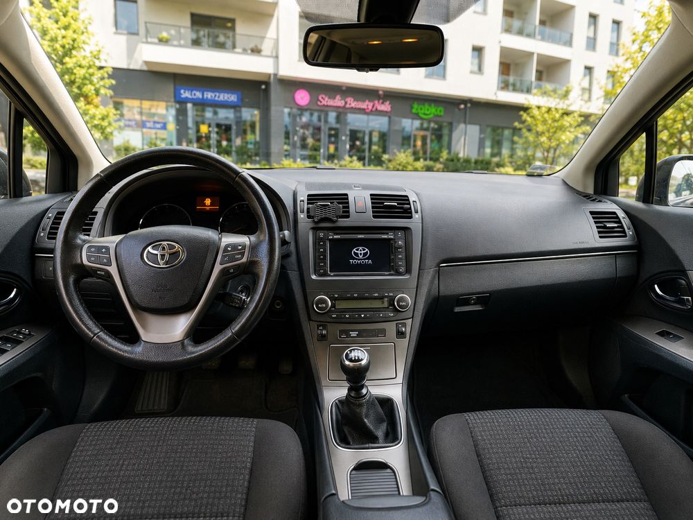Toyota Avensis 2.0 D-4D Sol+NAVI - 7