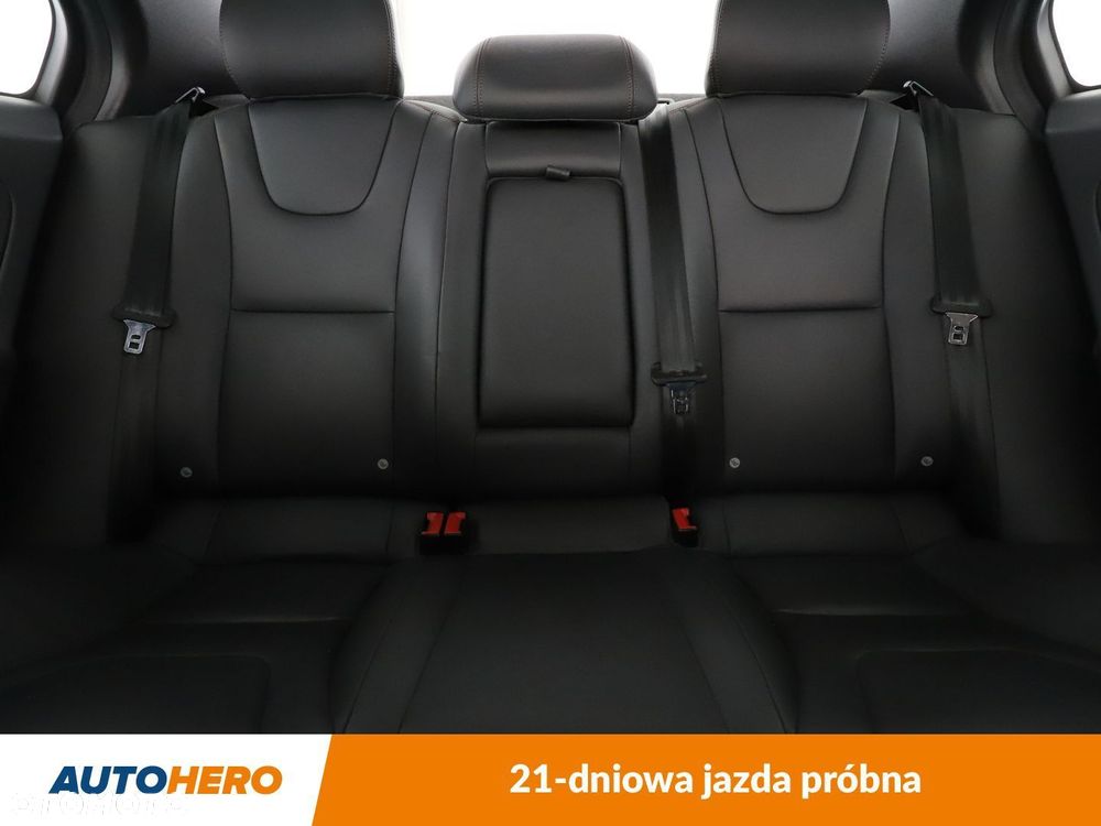Volvo S60 - 16