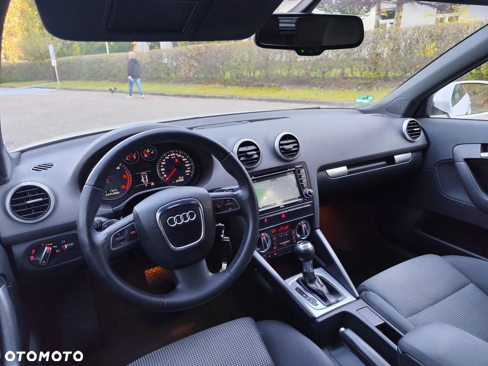 Audi A3 Sportback 2.0 TDI DPF S tronic Ambiente - 24