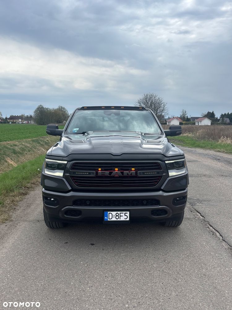 Dodge RAM - 16