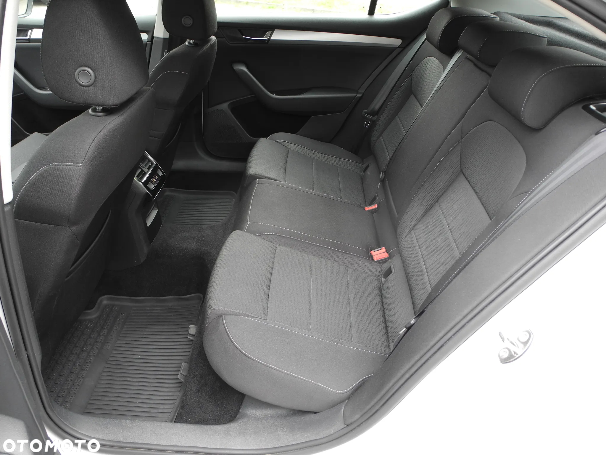 Skoda Superb - 17