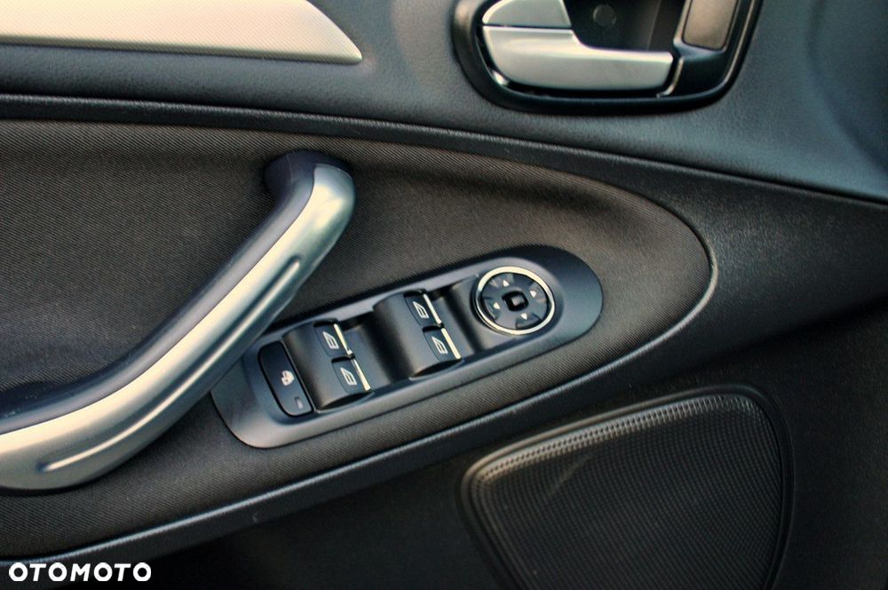 Ford S-Max - 36