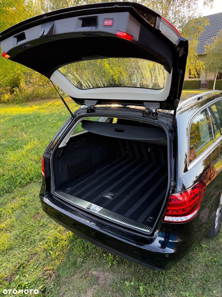 Mercedes-Benz Klasa E 300 CDI DPF BlueEFFICIENCY 7G-TRONIC - 7