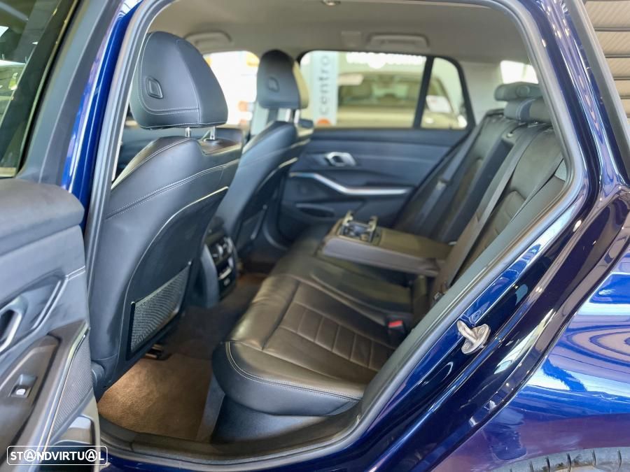 BMW 320 e Line Luxury Auto - 31