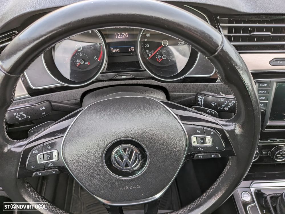 VW Passat Variant 2.0 TDi Highline DSG - 12