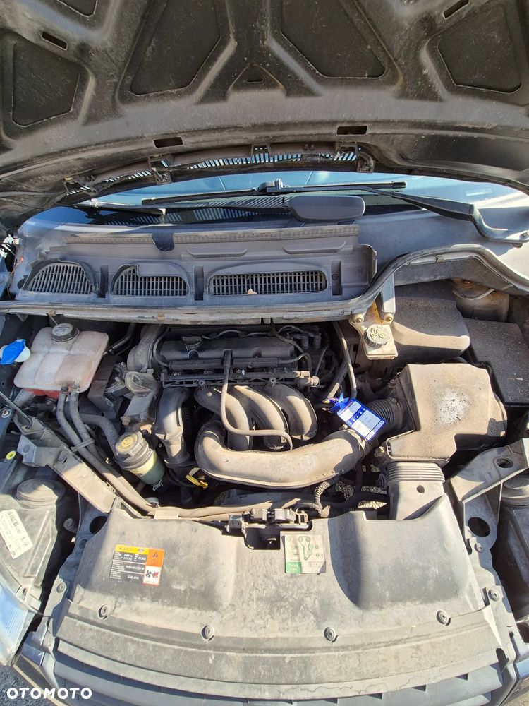 Ford C-MAX 1.6 Ambiente - 10