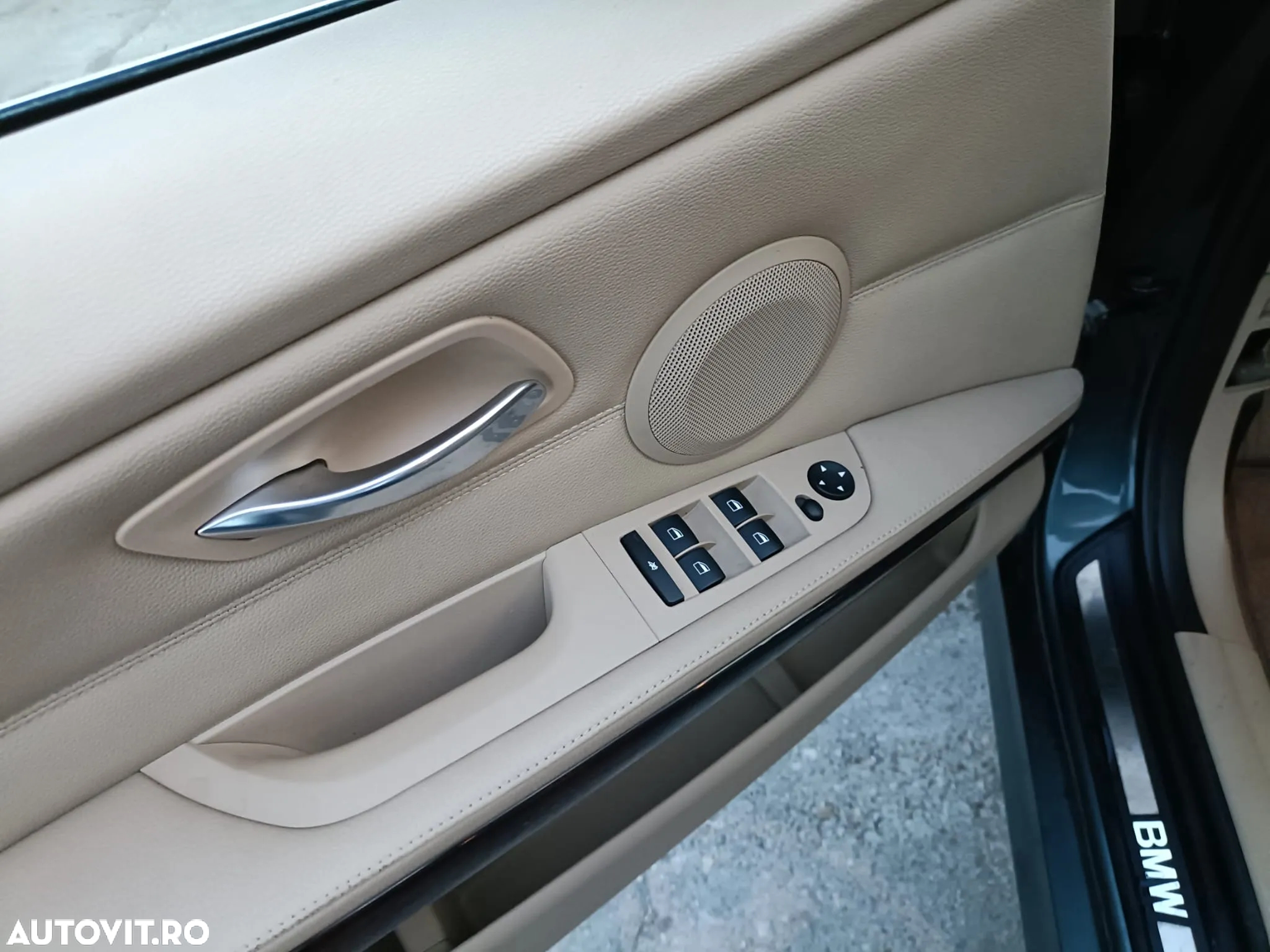 BMW Seria 3 325i - 5