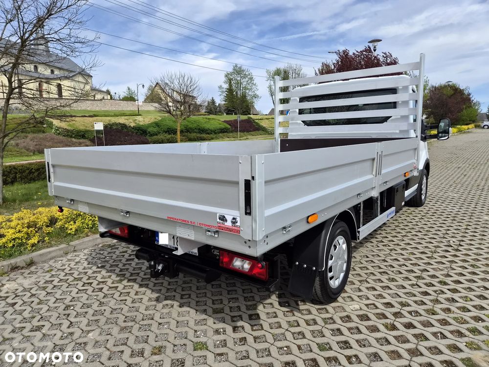 Ford Transit - 6