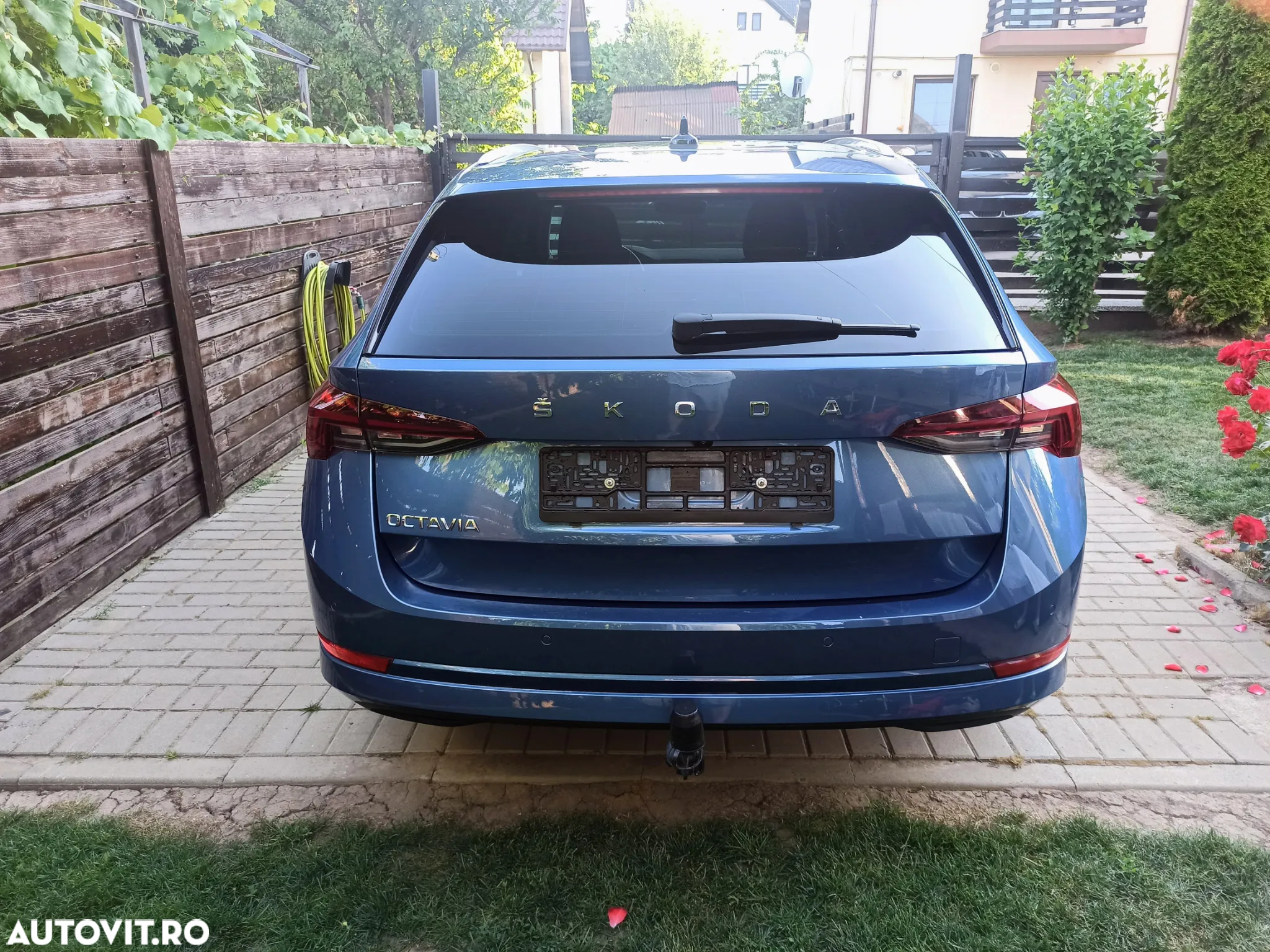 Skoda Octavia Combi 2.0 TDI DSG Style - 5