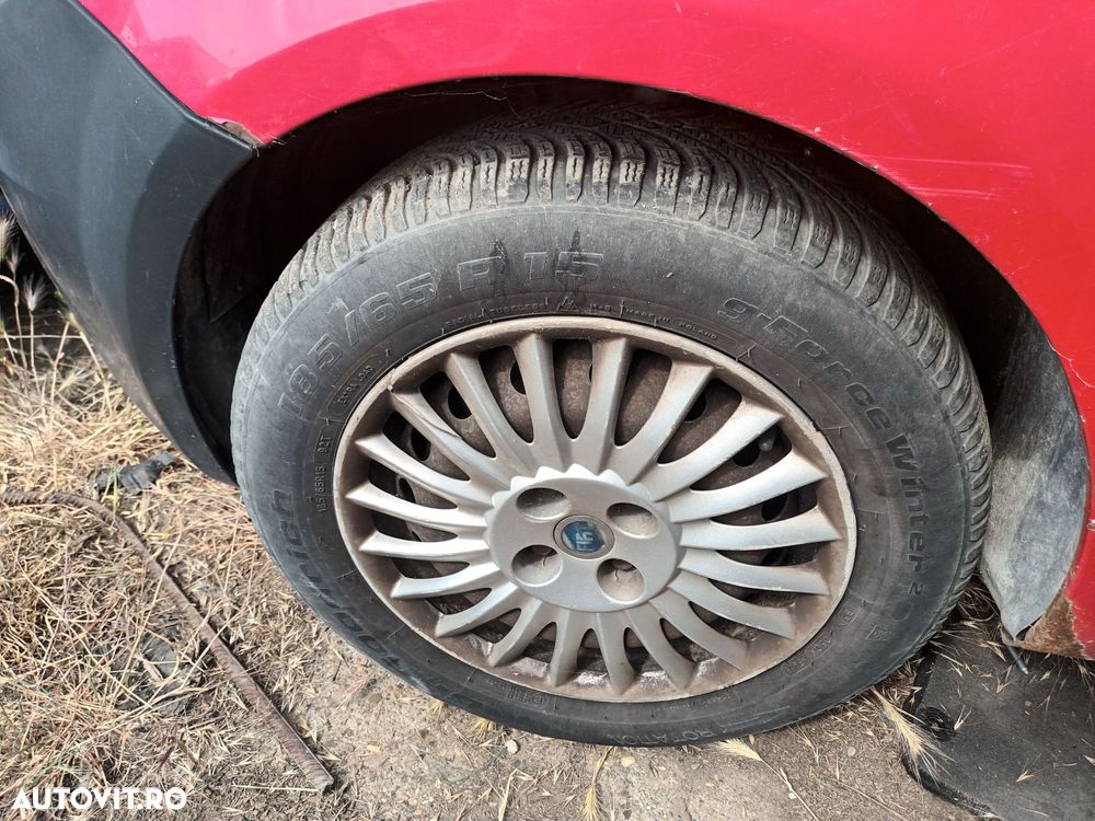 Dezmembrari  Fiat GRANDE PUNTO (199)  2005  > 0000 1.4 Benzina - 6