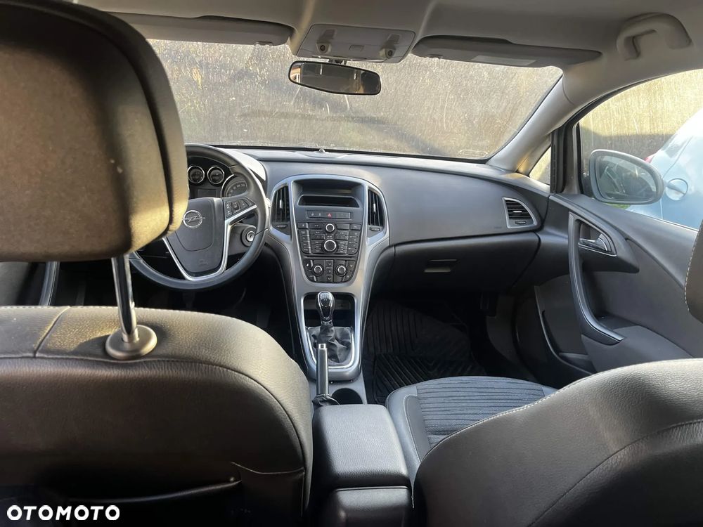 Opel Astra 2015