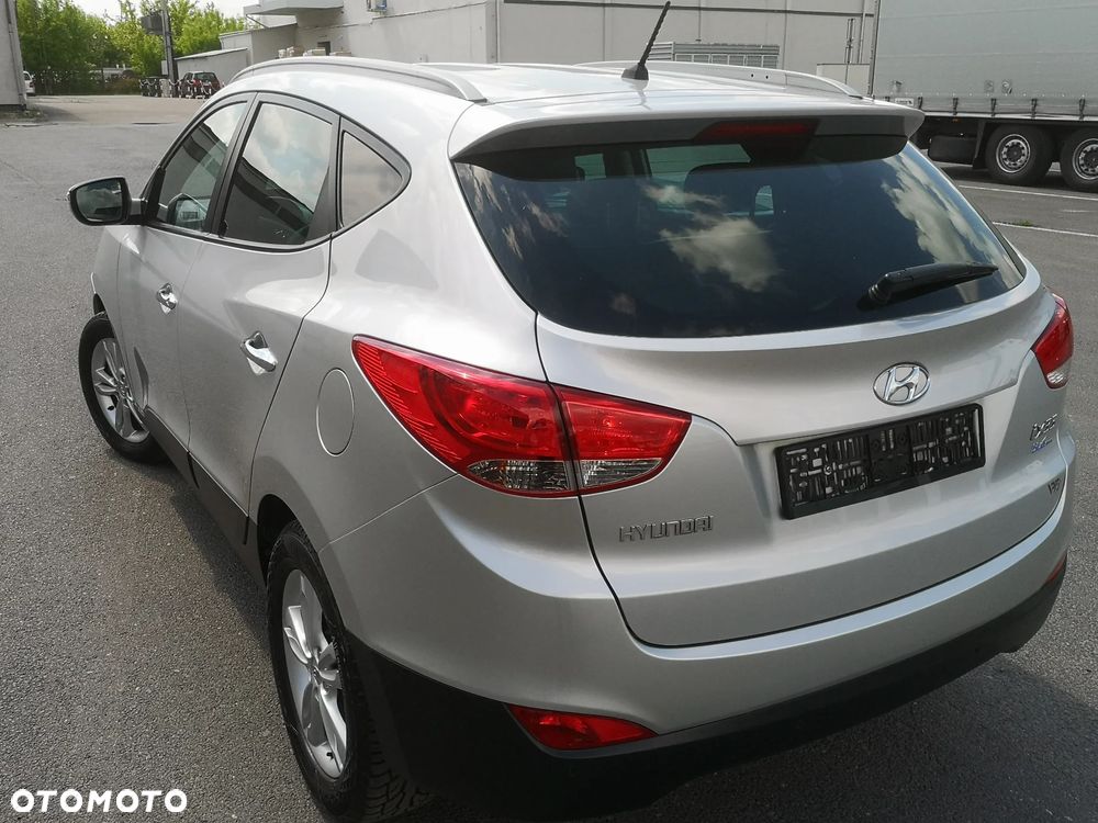 Hyundai ix35 1.7 CRDi 2WD blue Trend - 4