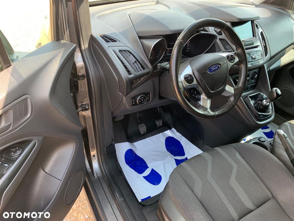 Ford Transit Connect - 11