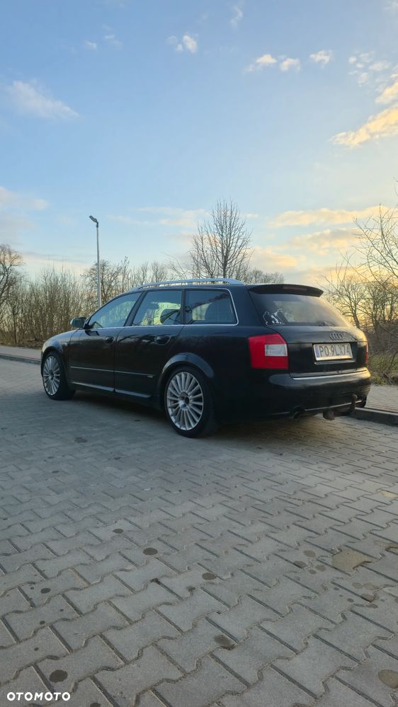 Audi A4 Avant - 2