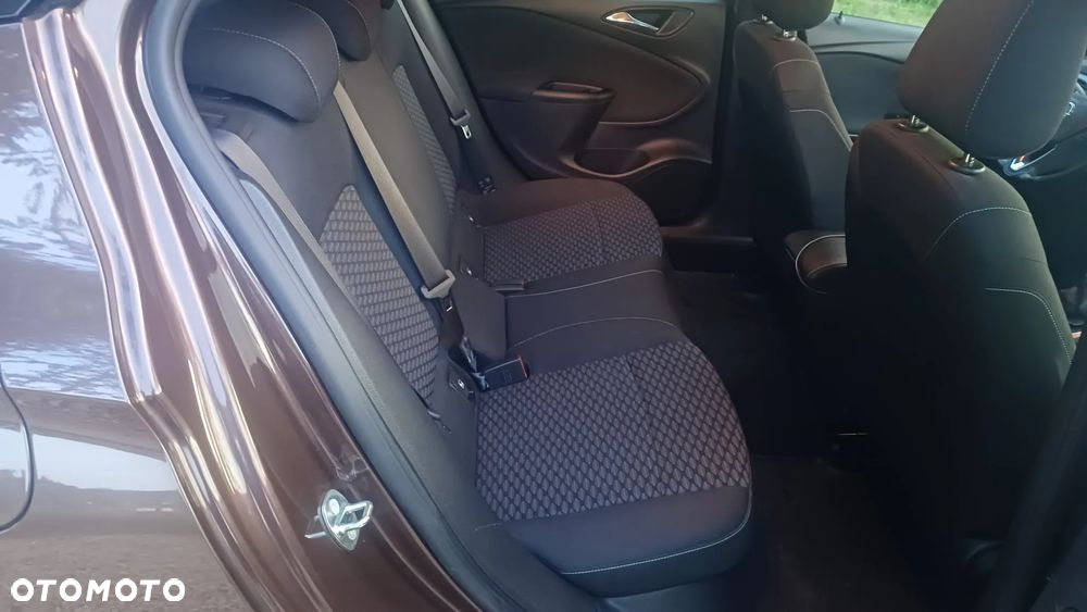 Opel Astra 1.4 Turbo Edition - 14