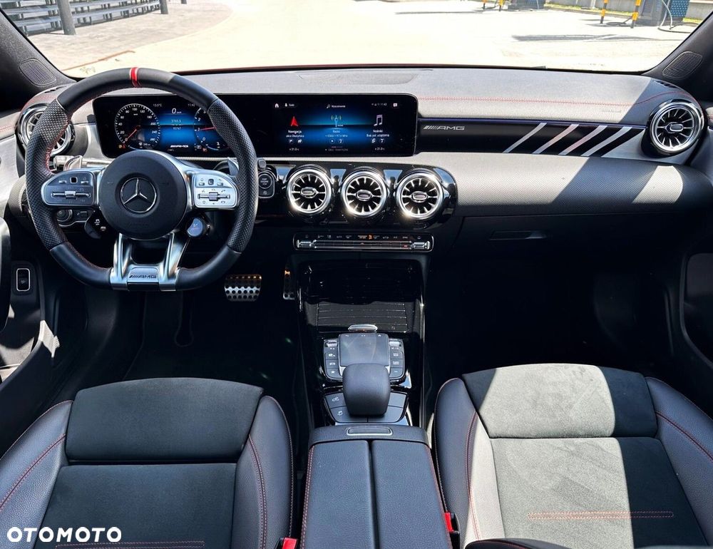Mercedes-Benz CLA - 9