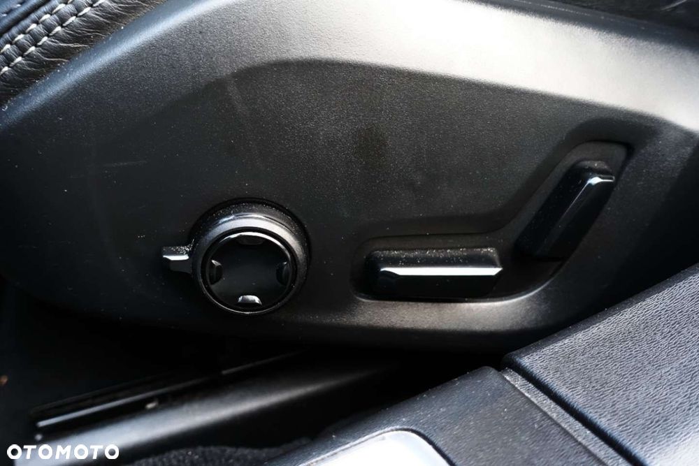 Volvo V90 Cross Country T5 AWD Pro - 22