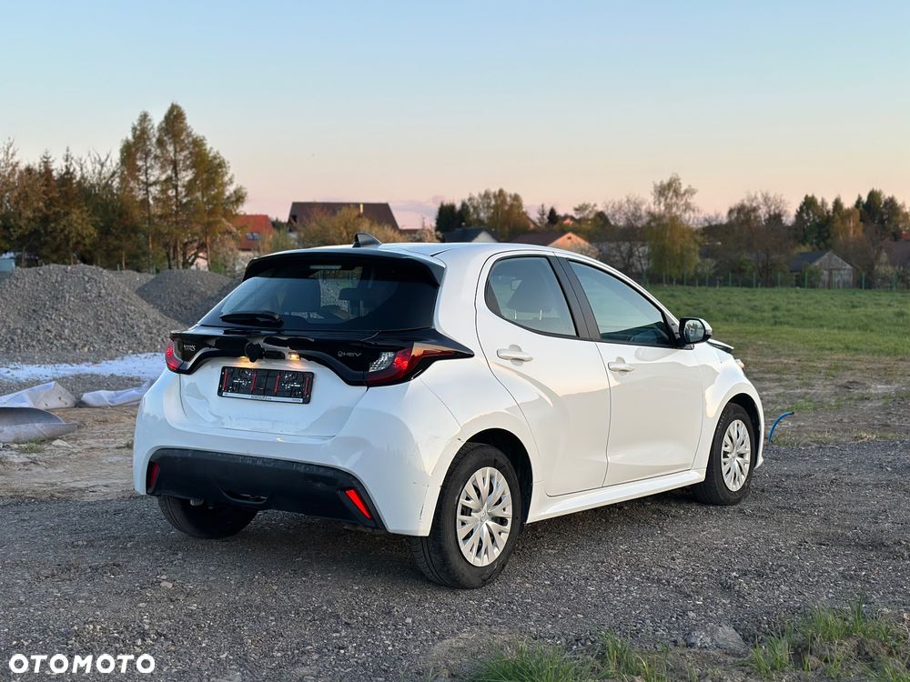 Toyota Yaris - 16