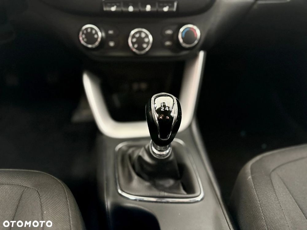 Kia Ceed 1.6 GDI SW Dream-Team Edition - 25