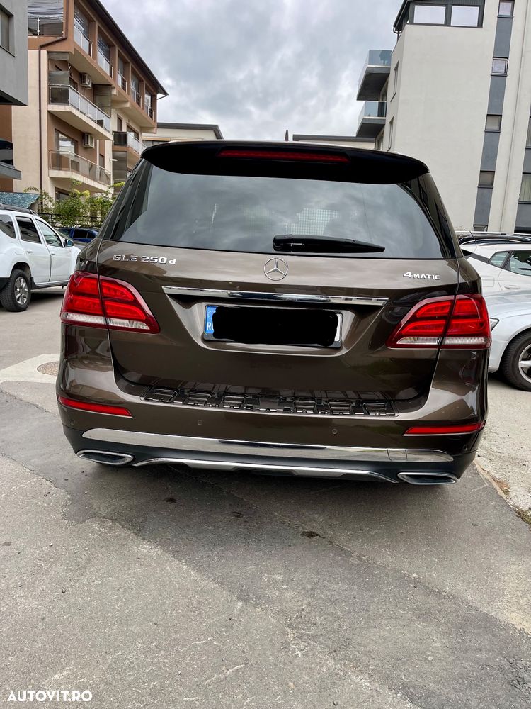 Mercedes-Benz GLE 250 d 4MATIC - 2