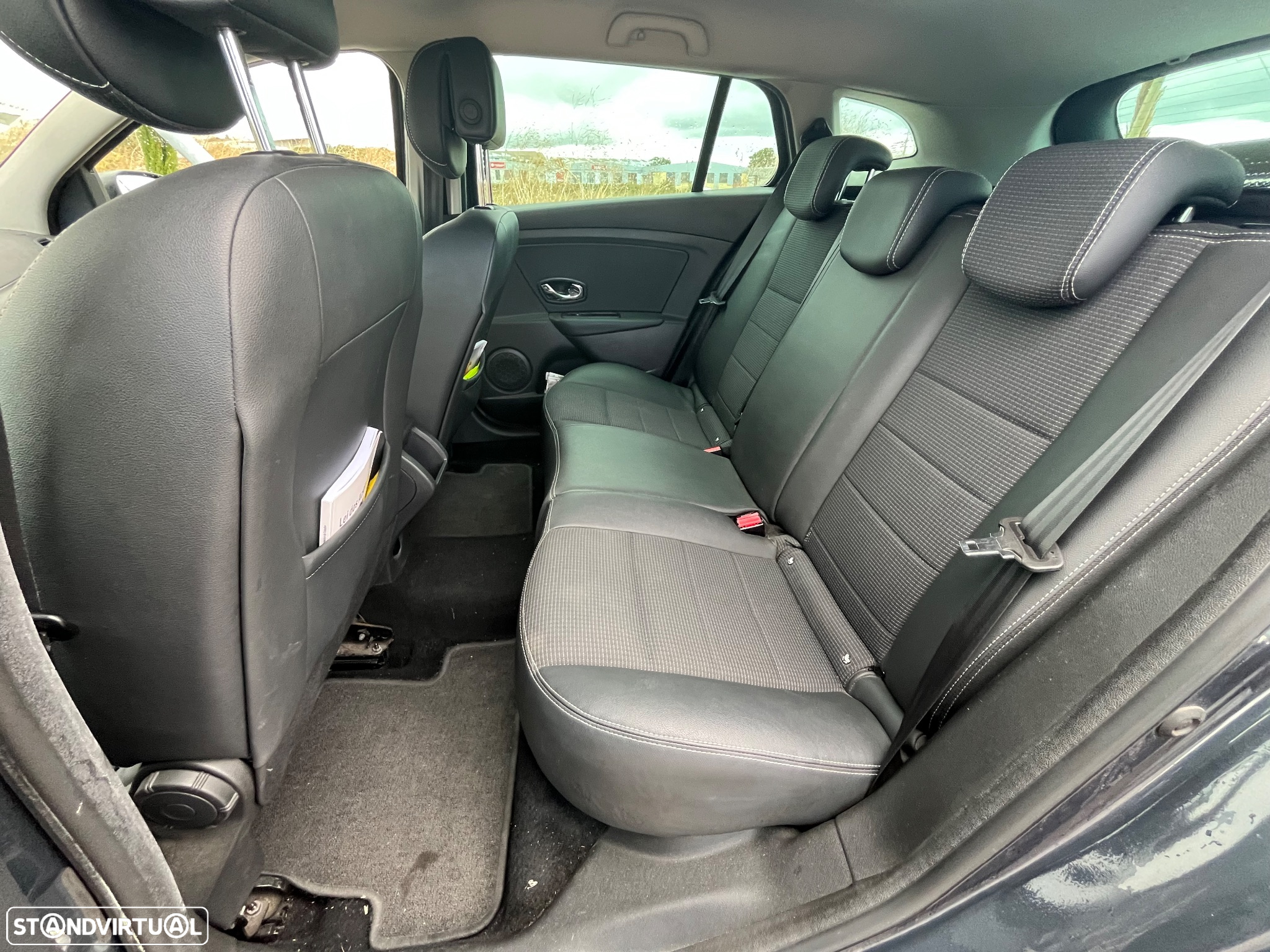 Renault Mégane Sport Tourer 1.5 dCi GT Line SS - 10