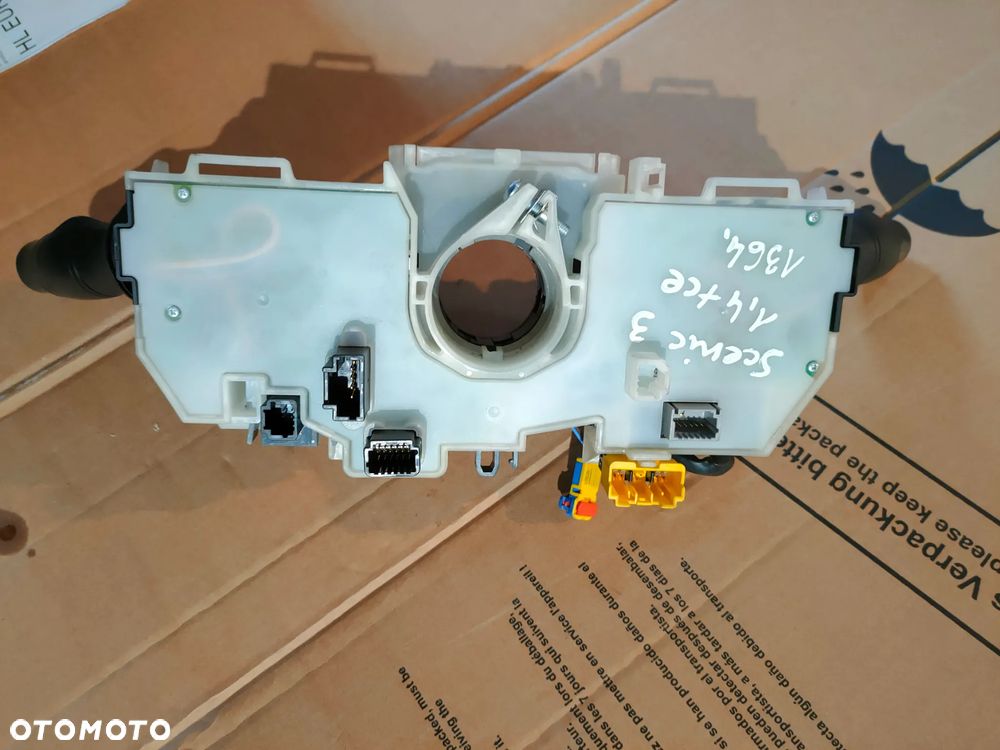 Manetki,przełącznik zespolony z taśmą Renault Grand Scenic 3 - 4