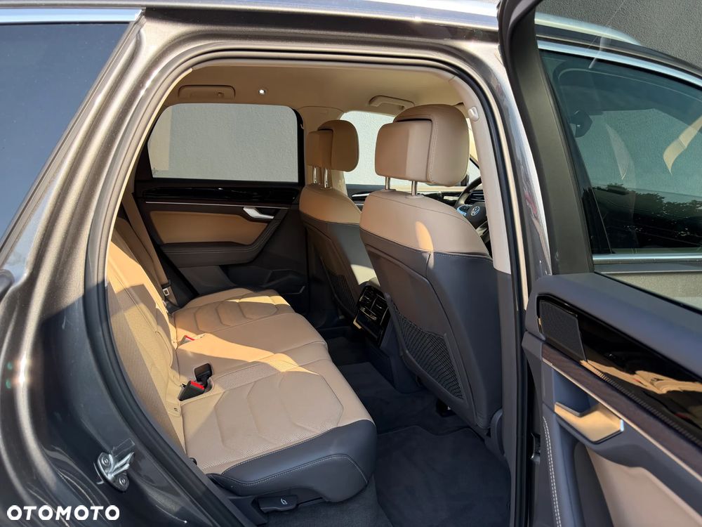 Volkswagen Touareg 3.0 V6 TDI SCR 4Mot Elegance - 13
