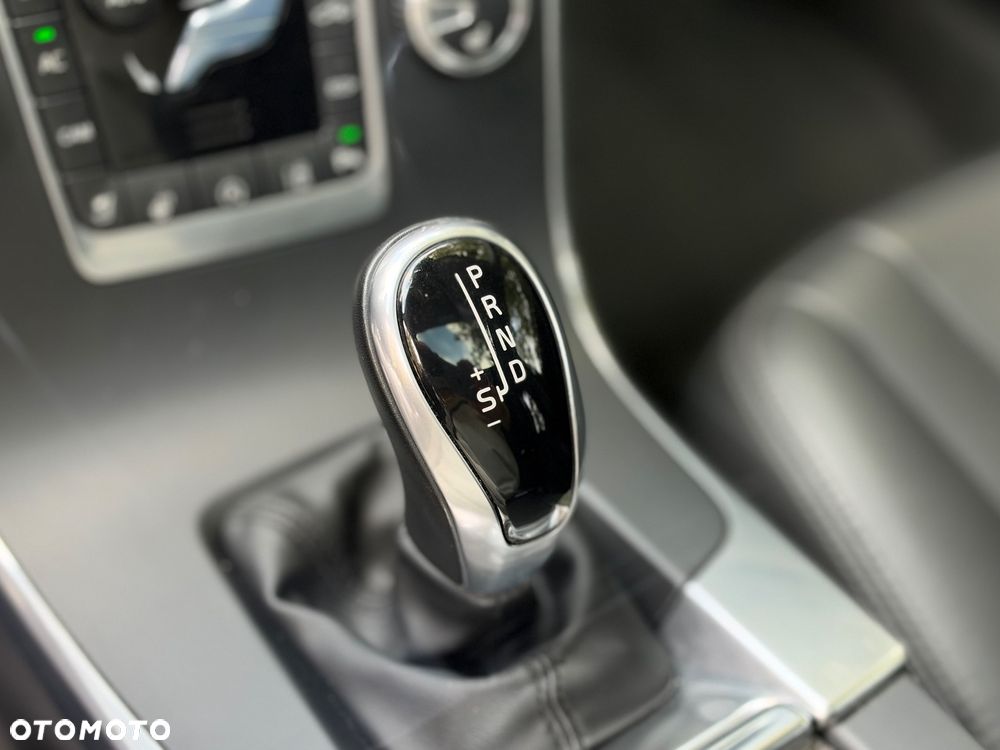 Volvo S60 - 25