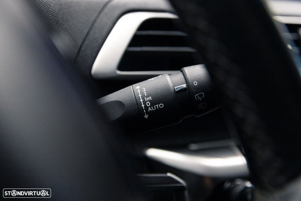 Peugeot 5008 1.6 BlueHDi Allure J18 - 31