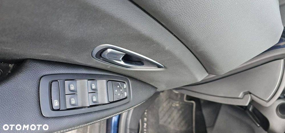 Renault Grand Scenic - 17