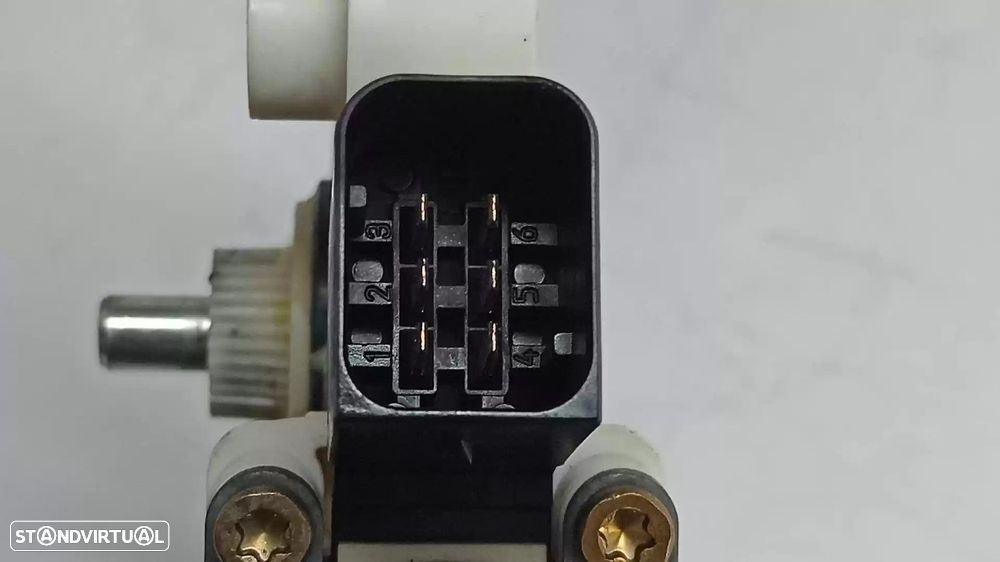MOTOR ELEVADOR DE VIDRO FRONTAL DIREITO MERCEDES-BENZ CLASSE C COUPÉ 2002 -A2118... - 4