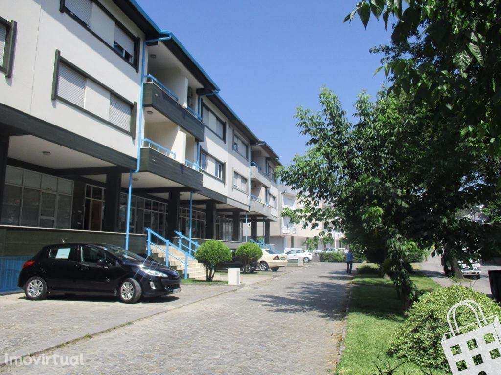 Loja em Candoso Santiago - Guimarães - Grande imagem: 2/4