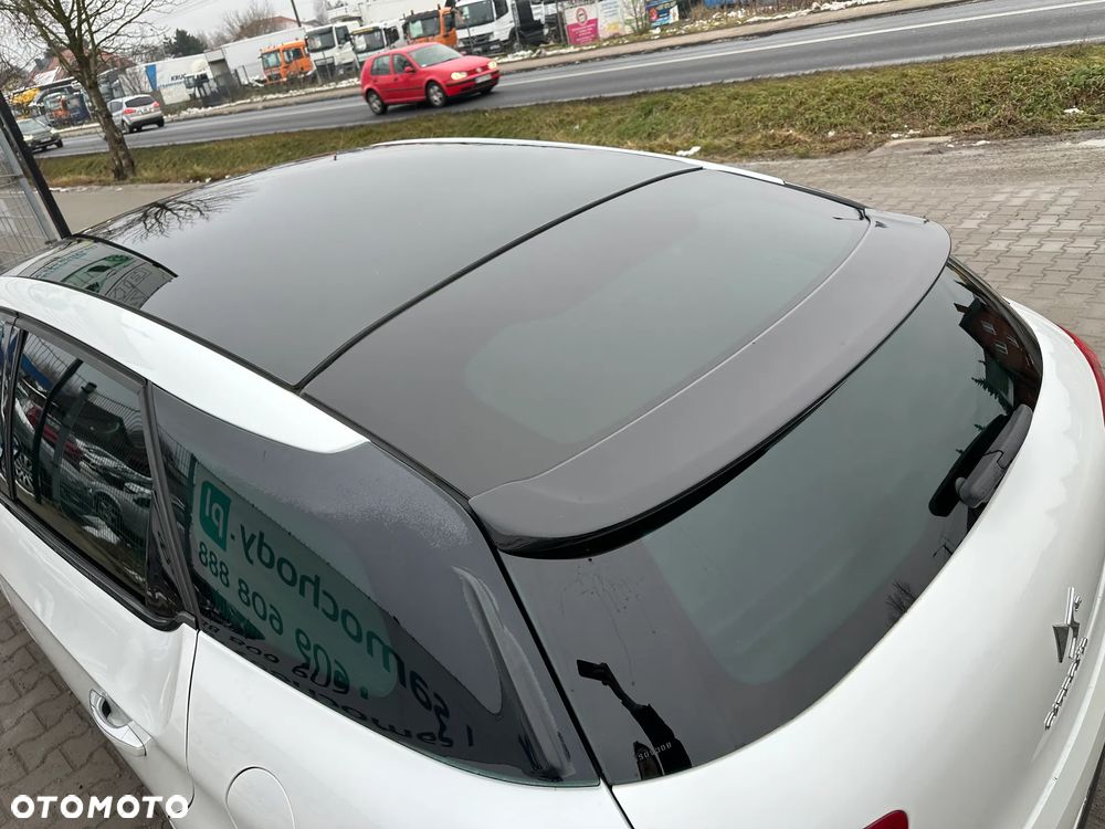 Citroën DS5 e-HDi 115 EGS6 SoChic - 9