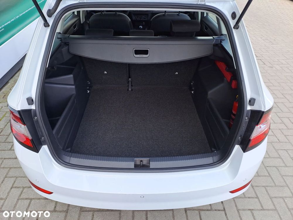 Skoda Fabia 1.0 TSI Ambition - 12