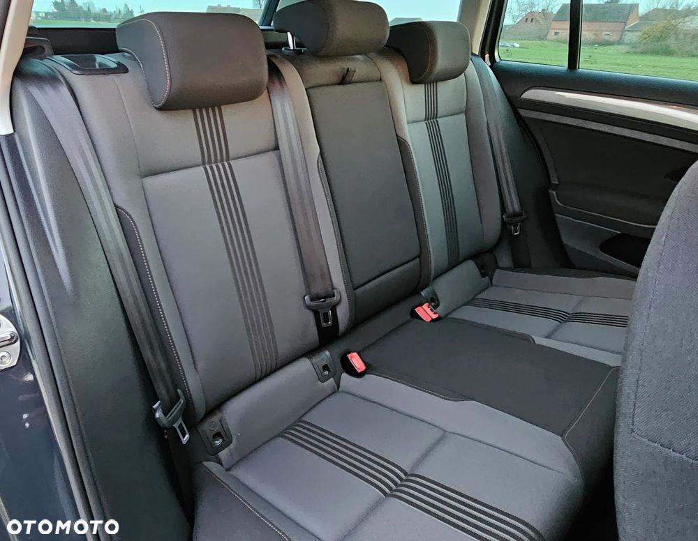 Volkswagen Golf 1.6 TDI BlueMotion Technology Comfortline - 14