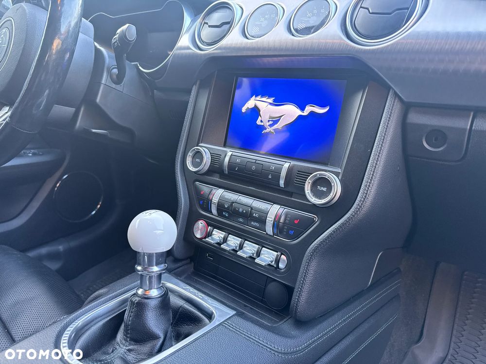 Ford Mustang - 20
